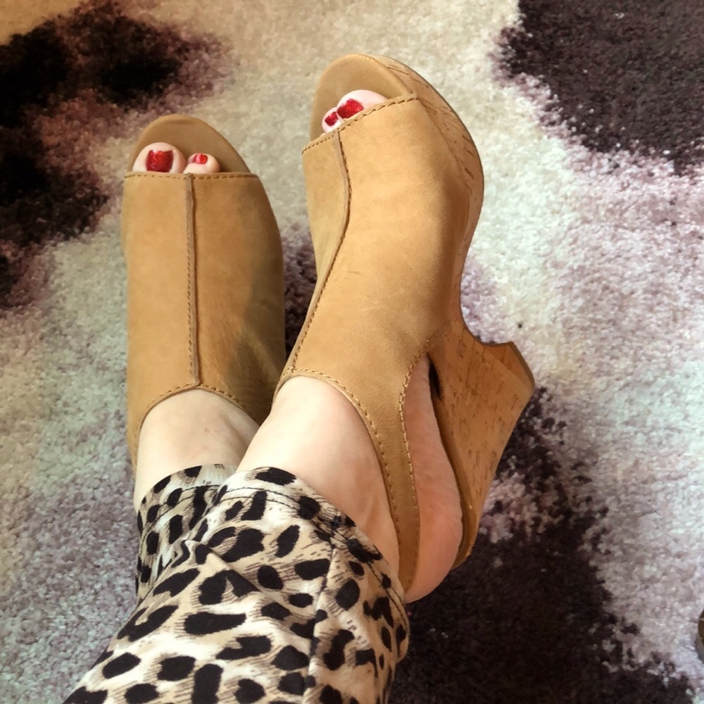 Franco Sarto wedges
